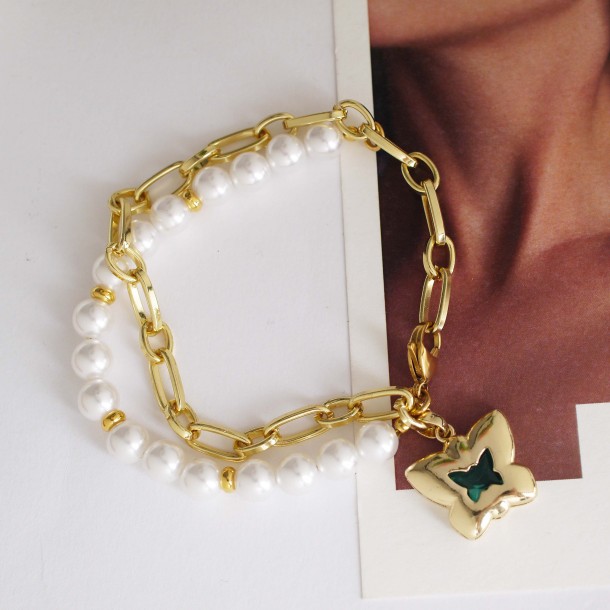 (Preview 1) Emerald butterfly Pearl Chain Bracelet
