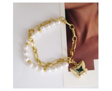 Emerald butterfly Pearl Chain Bracelet
