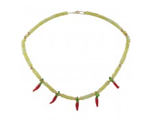 WOMEN'S NECKLACE WITH GREEN BEADS AND MURANO PEPPERS